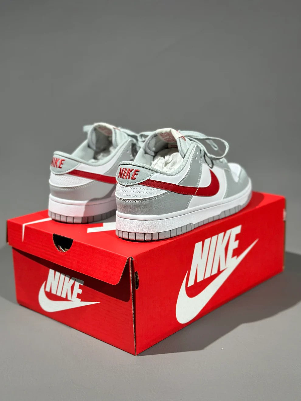 Nike Dunk Low Light Grey Red