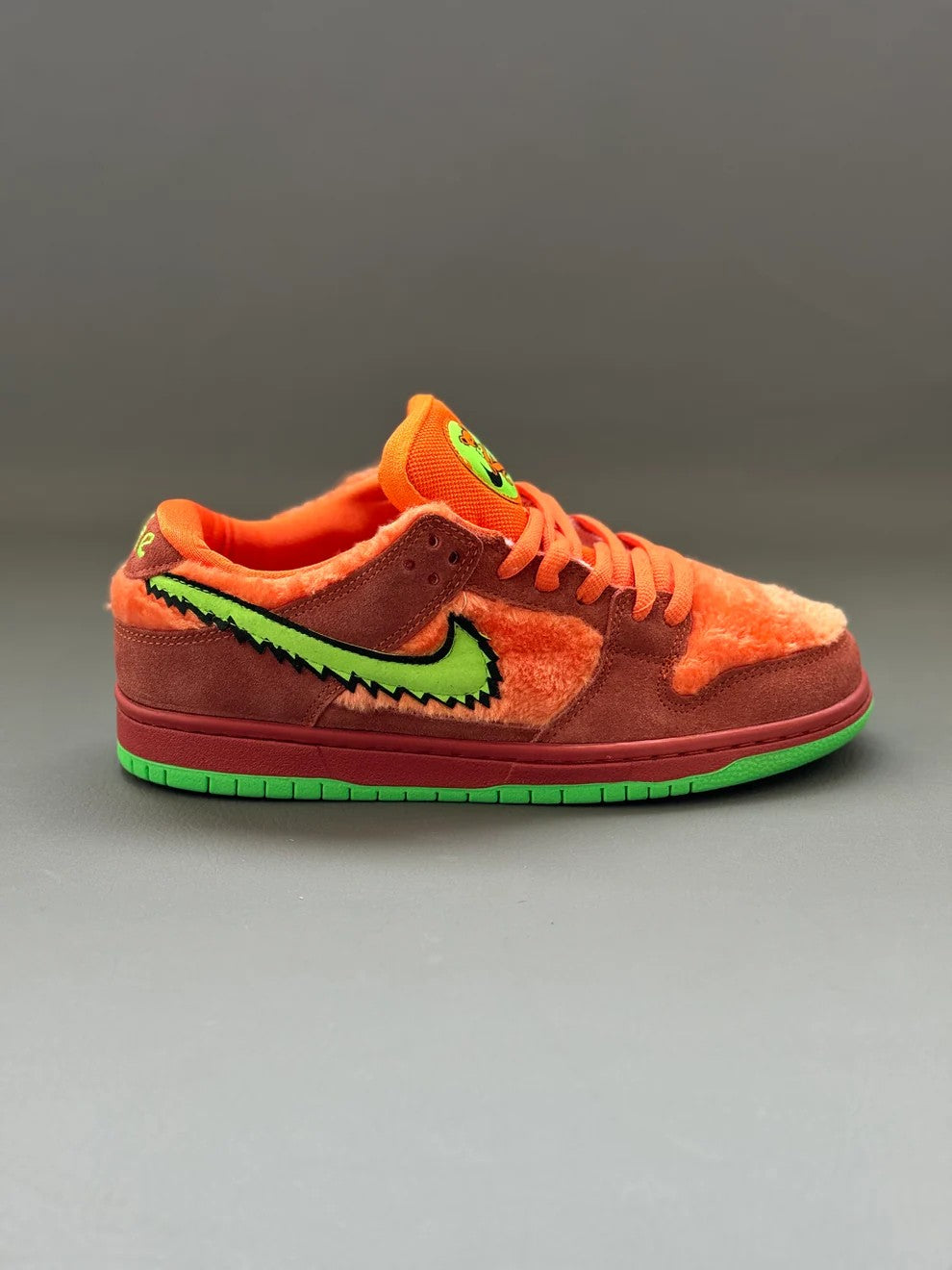 Nike SB Dunk Low “Grateful Dead Bears Red”