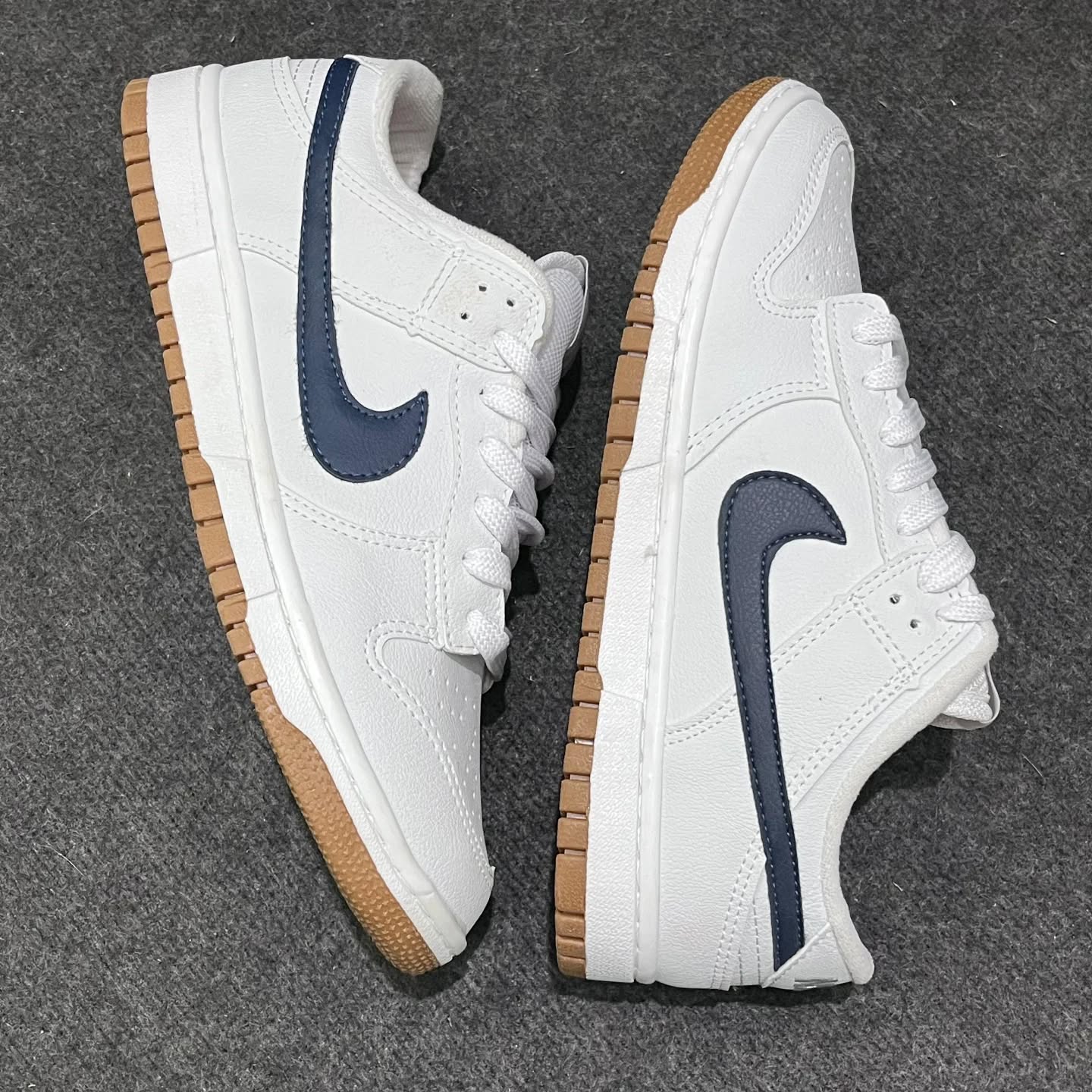 Nike Dunk Low Navy White