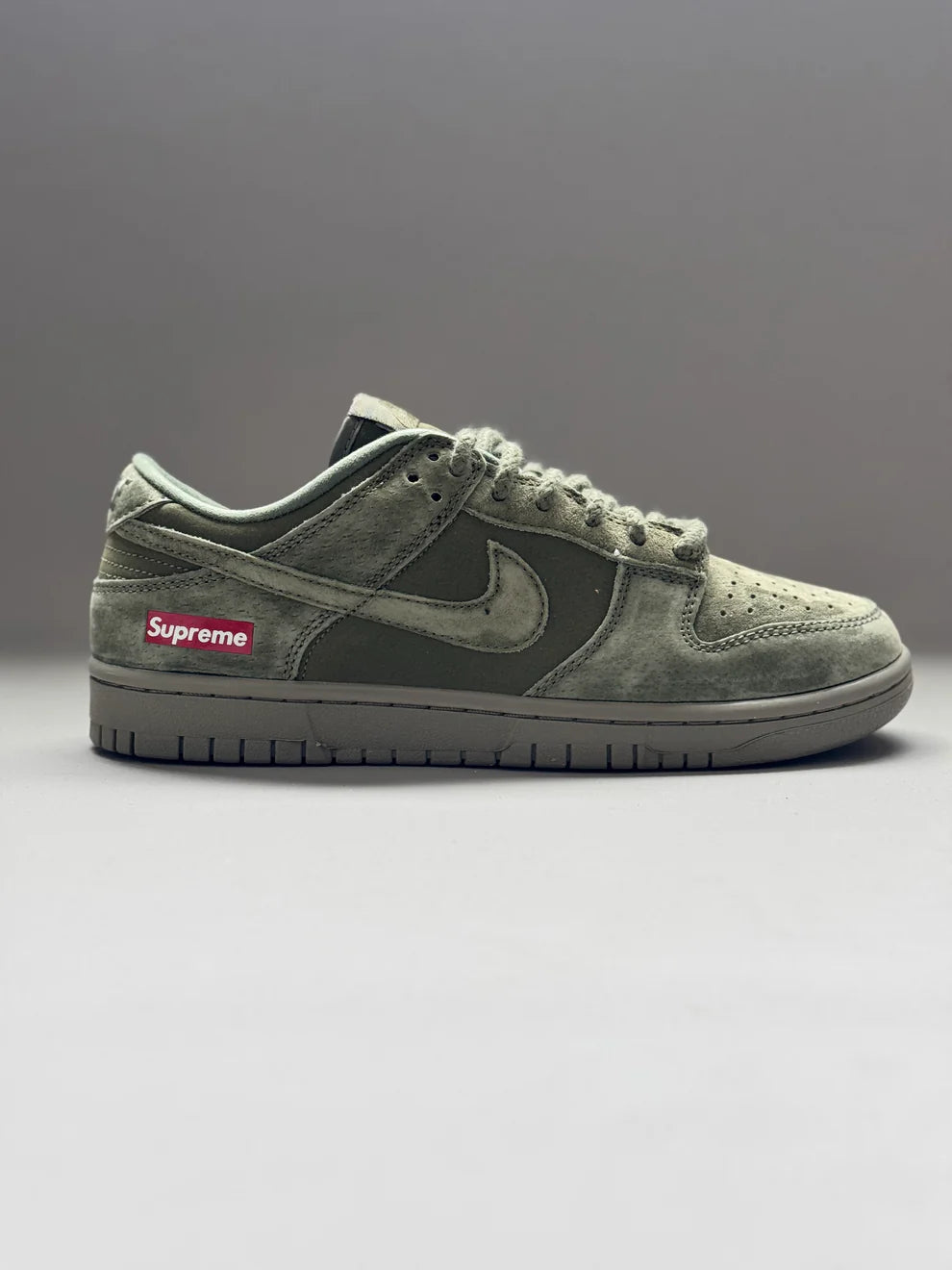 Nike Dunk Low x Supreme “’94 Green”