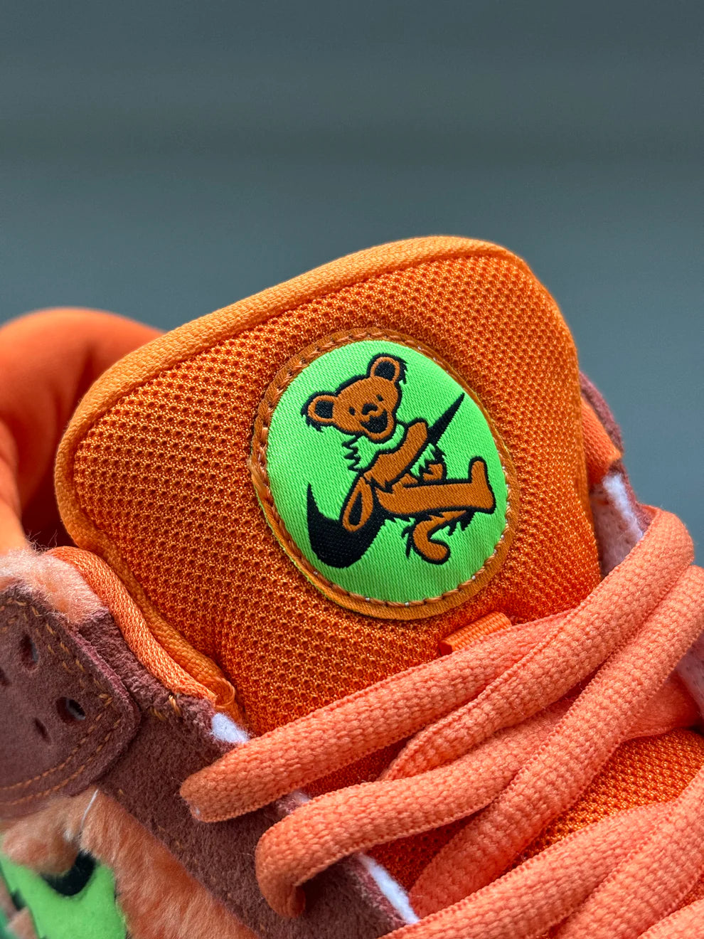 Nike SB Dunk Low “Grateful Dead Bears Red”