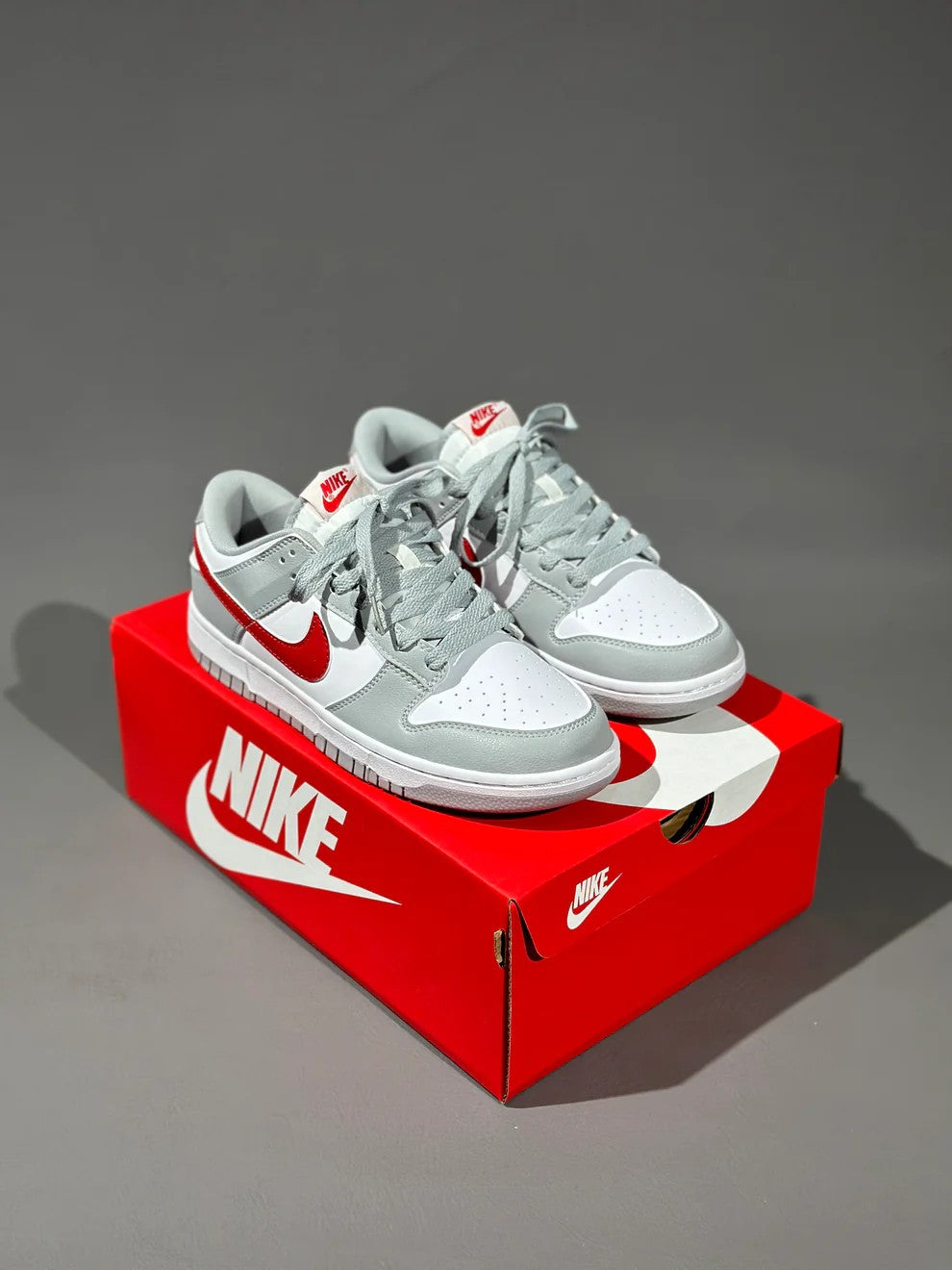 Nike Dunk Low Light Grey Red