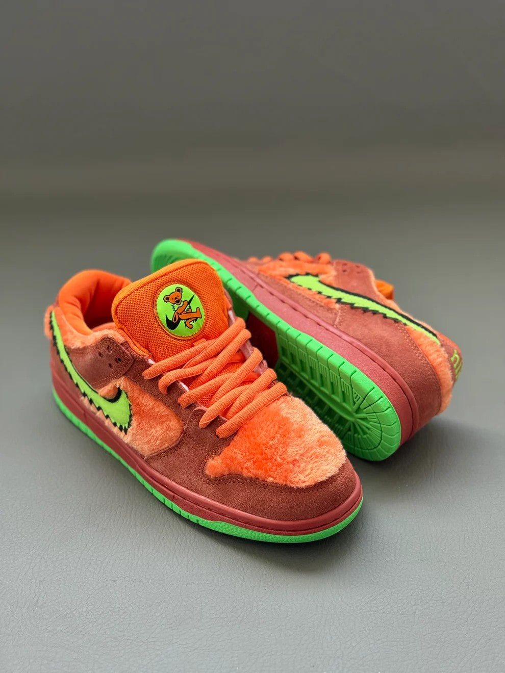 Nike SB Dunk Low “Grateful Dead Bears Red”