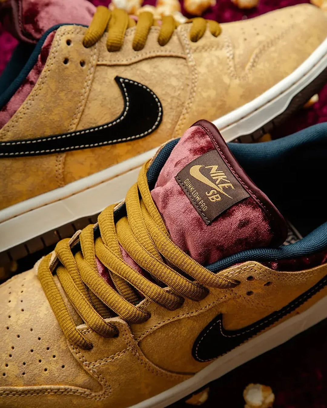 Nike Dunk Low “City of Cinema”