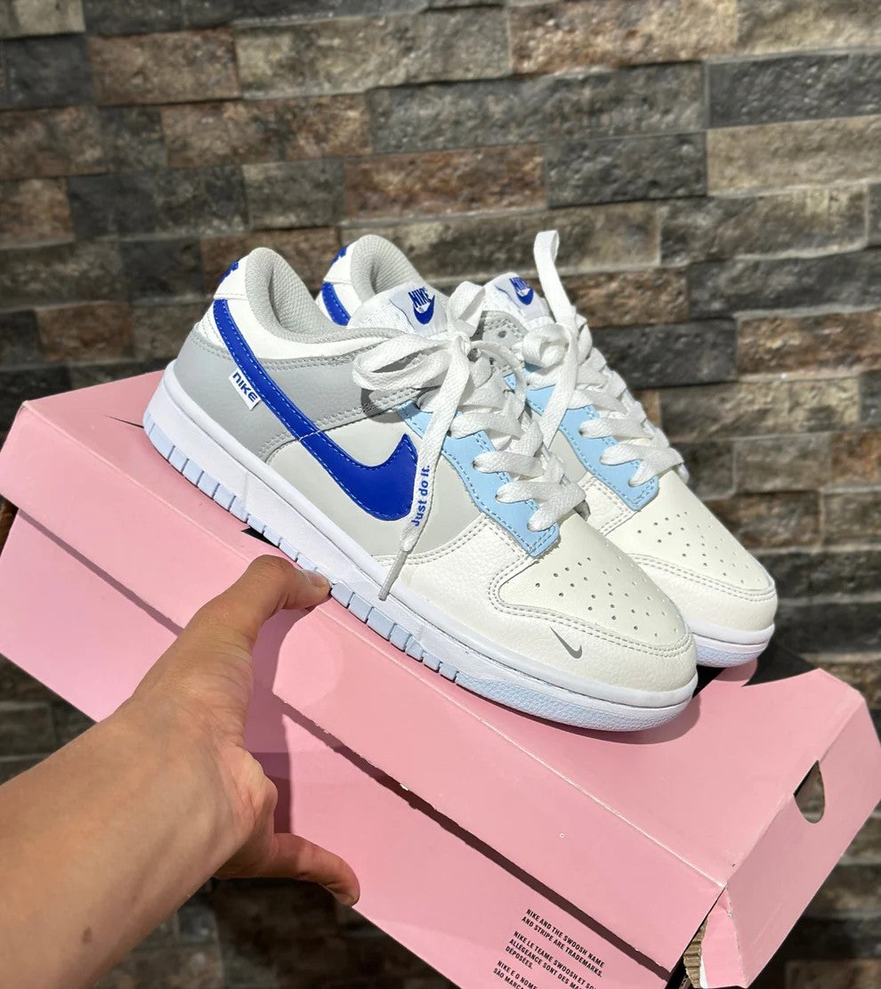 Nike Dunk Low Hyper Royal