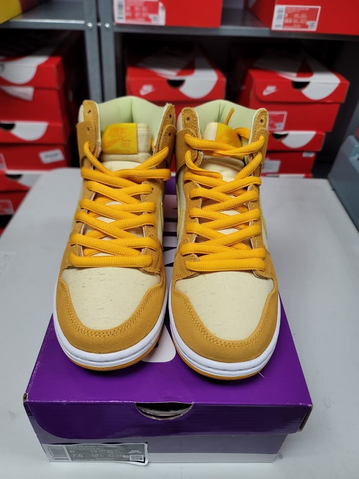 Nike SB Dunk High “Fruity Pack – Pineapple”