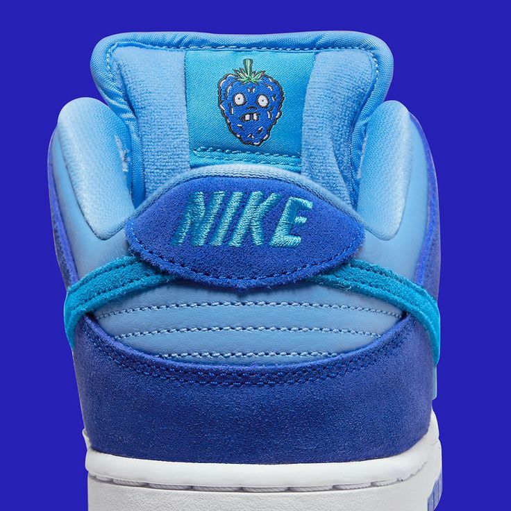 Nike SB Dunk Low “Blue Raspberry – Fruity Pack”